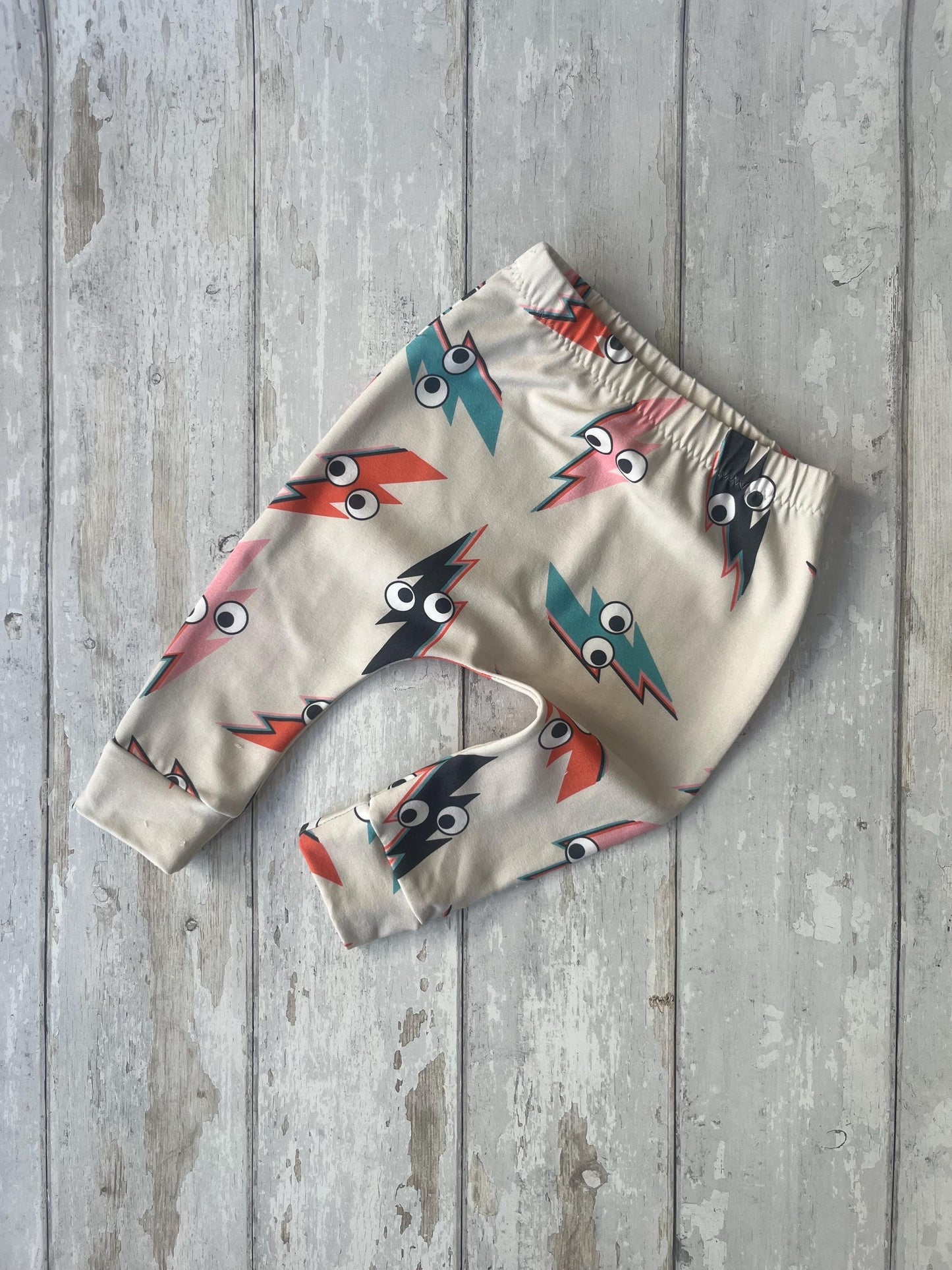 Peek A Boo Lightning Leggings